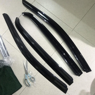 Vè che mưa đen xe Hyundai Getz , Click hàng Hàn Quốc chất liệu dày , có vi deo rivew sản phẩm