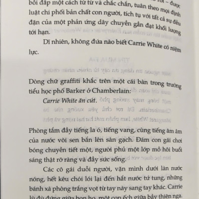 Sách - Carrie - Vũ hội đẫm máu (Stephen King) (Nhã Nam Official)