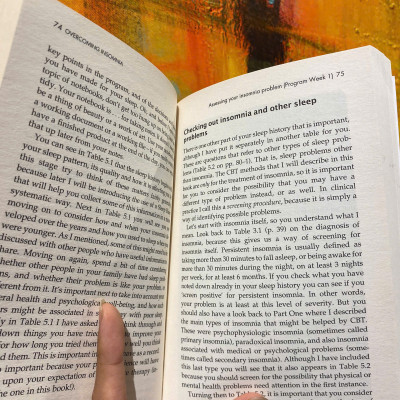 Sách - Overcoming Insomnia and Sleep Problems: A Self-Help Guide Using Cognitive Behavioral Techniques by Colin A Espie - English Book 