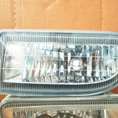 Bộ 2 Đèn Gầm Sương Mù Toyota Land Cruiser 100 4.5L (1998-2007)