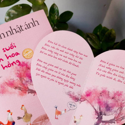 Ra Bờ Suối Ngắm Hoa Kèn Hồng - Bìa Mềm (Tặng Kèm Bookmark + Poscart Trái Tim)