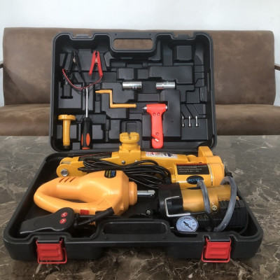 Bộ nâng kích gầm điện nhãn hiệu ROGTZ TY-42EJ-S kiêm máy bơm lốp và máy siết ốc ô tô đa năng 3 trong 1 