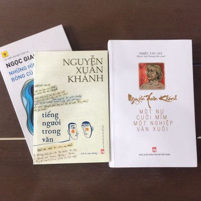 Nguyễn Xuân Khánh - Một nụ cười mỉm, một nghiệp văn xuôi