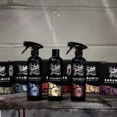 Caramics glass cleaner -  Dung dịch làm sạch, phủ bảo vệ cho kính lái, kính hông, kính chiếu hậu, loại bỏ vết nhoè của nước mưa