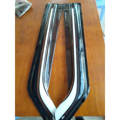 Vè che mưa sơn gồ 2 màu xe Ford Transit 2014- 2021- Hàng đẹp