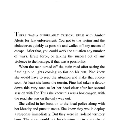 A Minute To Midnight (An Atlee Pine Thriller, 2)