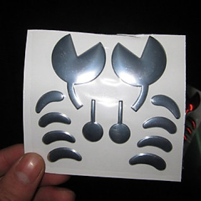 Tem 3D hình CON CUA dán trang trí thương hiệu xe hơi ô tô