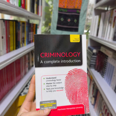 Sách - Criminology: A Complete Introduction by Peter Joyce - Nonfiction / Psychology In English
