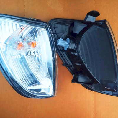 Bộ Đèn Xi Nhan Toyota Land Cruiser J100/FZJ105 (2002-2007)
