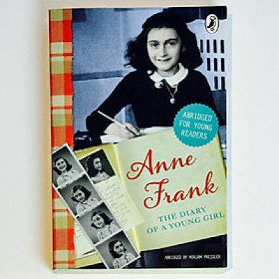 Sách tiểu sử tiếng Anh - The Diary of Anne Frank (Young Readers Edition)