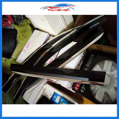 Vè mưa Outlander 2016-2021 vè chỉ inox che mưa bảo vệ xe