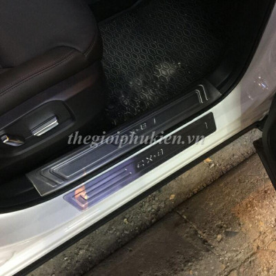 Bộ Ốp bậc cửa, Nẹp bước chân Mazda CX-8, CX8 – Mẫu Titan