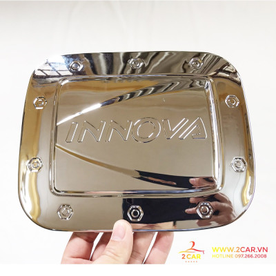 Ốp nắp bình xăng xe Toyota Innova 2008- 2015 mạ crom cao cấp, sáng bóng