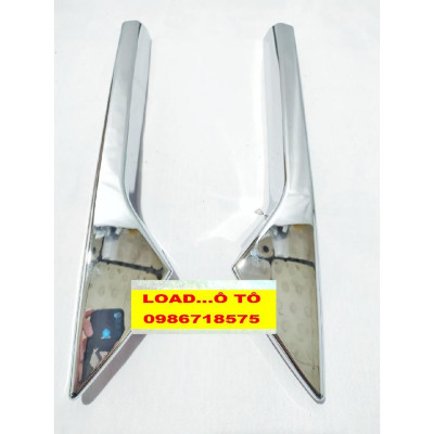 Ốp Trang Trí Mặt ca Lăng Toyota Cross 2022-2020 Mạ Crom
