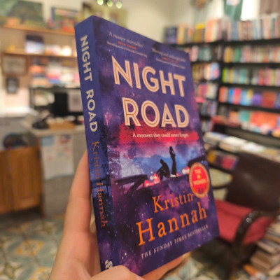 Sách - Night Road: From the multimillion copy bestselling author Kristin Hannah/English Fiction