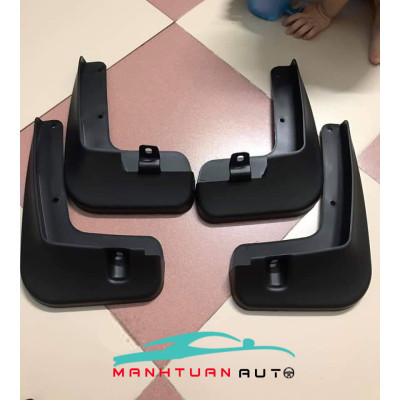 Chắn bùn xe Mitsubishi Xpander nhựa đen cao cấp