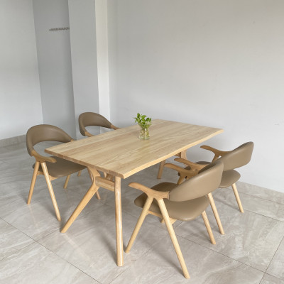 Bộ Bàn Ăn Lifumi 1m6 4 Ghế 