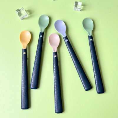 Thìa Ăn Dặm Tommee Tippee Softee, Cho Bé Từ 4 Tháng - Set 5 Thìa, Tách Lẻ (Giao Màu Ngẫu Nhiên)