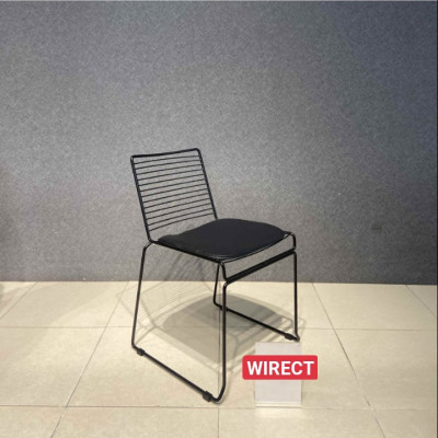 Ghế ngồi phòng ăn Juno Sofa WIRECT khung sắt 49 x 44 x 77 cm có nệm