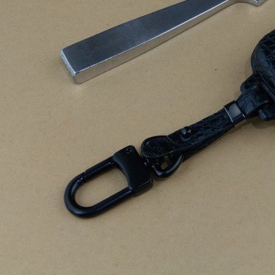 Bao da ép phom Handmade bọc chìa khóa xe ô tô TOYOTA da cá sấu sang trọng