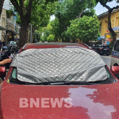 Tấm che kính lái ô tô Audi A1 CAO CẤP 3 Lớp Chắn Nắng Cản Nhiệt - OTOALO