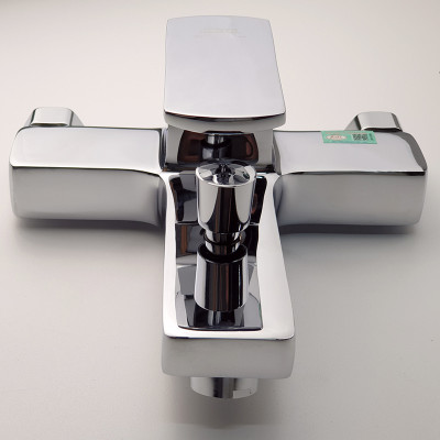 Bộ Vòi Sen Nóng Lạnh Đồng Mạ Chrome Eurolife EL-DAISY 01 (Trắng Bạc)