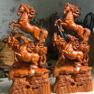 Tượng con ngựa song mã uyên ương bằng gỗ hương đá kt cao 40cm