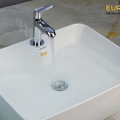 Vòi Lavabo lạnh chất liệu Đồng mạ Chrome Eurolife EL-LL120 (Trắng bạc)