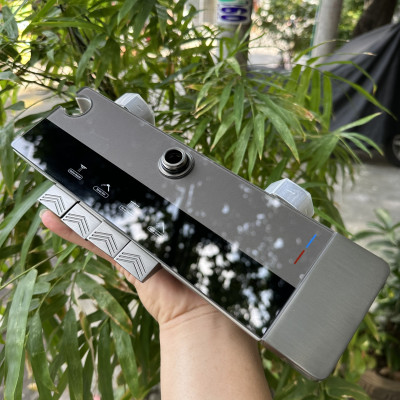 Vòi sen Yoshi hiện đại 