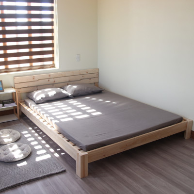 Giường ngủ gỗ CT05 Juno Sofa màu vàng nhạt 