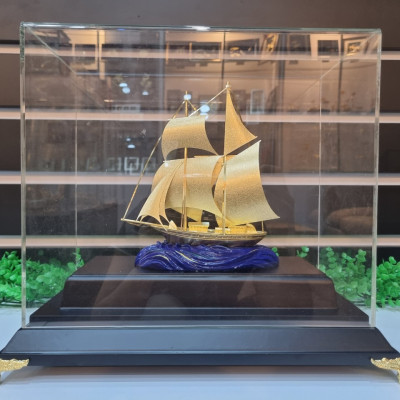 Mô hình thuyền dát vàng 24k MT Gold Art M02(29x17x34 cm)- Hàng chính hãng, quà tặng dành cho sếp, khách hàng, đối tác