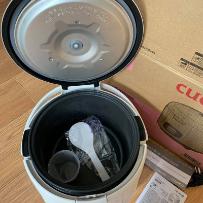 Nồi cơm điện Cuckoo CR-1055B 1.8L Hàn Quốc - Hàng chính hãng
