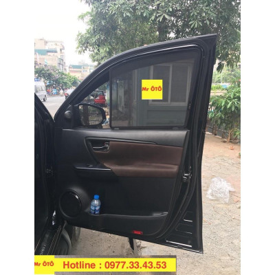 RÈM CHE NẮNG NAM CHÂM CHO XE TOYOTA FORTUNER 2018-2021 