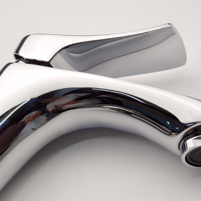 Vòi lavabo nóng lạnh Eurolife EL-1002S (Trắng bạc)