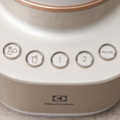 Máy xay sinh tố Electrolux E7CB1-86SM - Hàng chính hãng