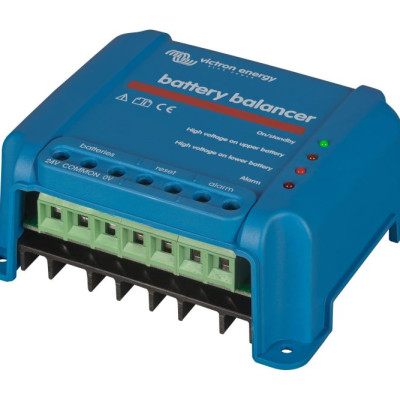 Bộ cân bằng pin Battery Balancer của thương hiệu Victron Energy.