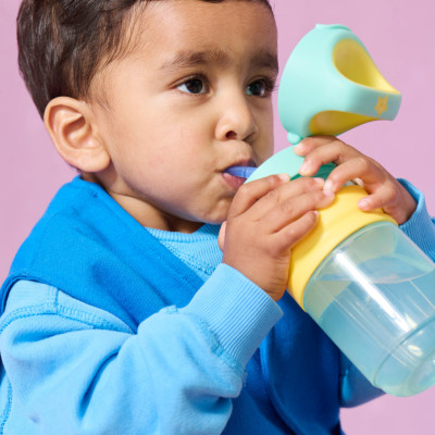 Bình Uống Nước Tommee Tippee On The Go Straw 500ml – Cho Bé Từ 18 Tháng, Xanh Dương