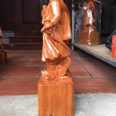Tượng điêu khắc trần quốc tuấn ,trần hưng đạo vương bằng gỗ hương đá kt cao 60cm