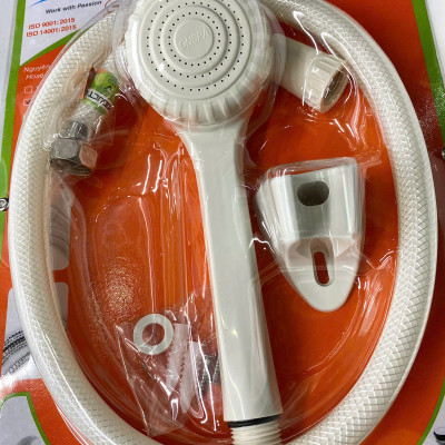 Vòi sen nhựa Onspa L101