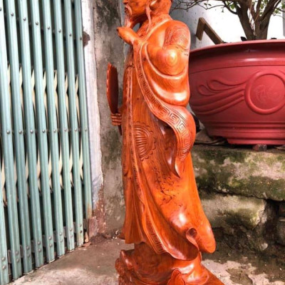 Tượng khổng minh (gia cát lượng ) bằng gỗ hương kt cao 60×19×14cm