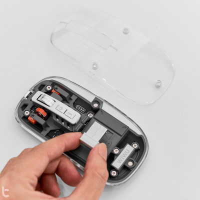 Chuột Không Dây bluetooth 5.1 hiệu WiWU Crystal WM105 - Sạc USB C, Chuột không dây cho MacBook/Laptop, cho iPhone, cho iPad, Nhẹ, Kết Nối 2.4G,, Không Độ Trễ, silend mode (im lặng), thiết kế trong suốt lợ cơ - Hàng nhập khẩu