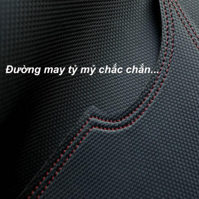 Thảm Taplo Da vân Cacbon xe  TOYOTA RAIZE đời 2021-2022 cao cấp, chống nóng, chống trơn trượt