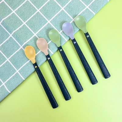 Thìa Ăn Dặm Tommee Tippee Softee, Cho Bé Từ 4 Tháng - Set 5 Thìa, Tách Lẻ (Giao Màu Ngẫu Nhiên)