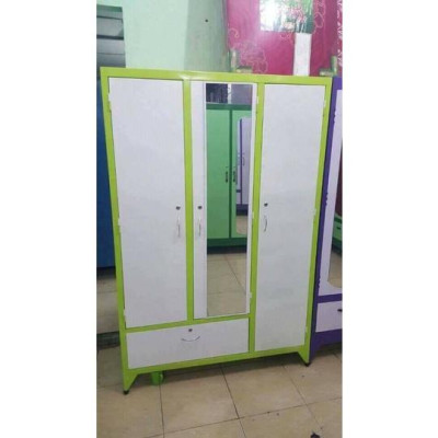 Tủ sắt tĩnh điện 3 cửa Đại Thành màu kem