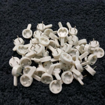 10 Móc Nhựa Đinh 3 Chân Treo Tranh, Ảnh, Đồng Hồ, Đồ Gia Đình, Đóng Tường Chịu Lực, Takyhome 2220Set10