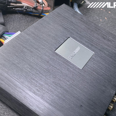 PXE-R500 Bộ xử lý DSP 6 kênh tích hợp Amply chính hãng Alpine