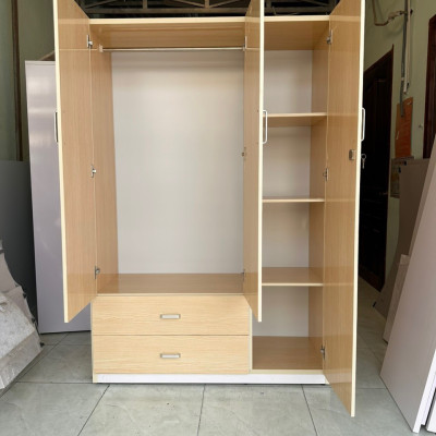 Tủ áo 3 cánh Juno Sofa loại tốt MRC 1m25 x 1m85