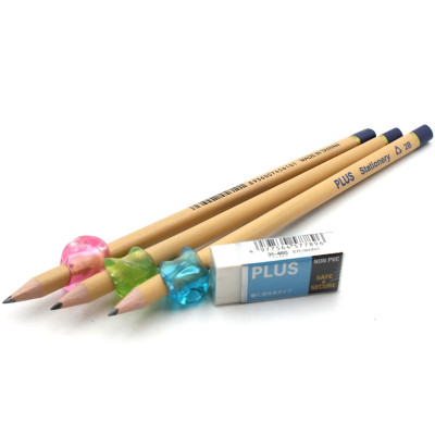 SET 3 Bút Chì, Gôm Và Đệm Cầm Bút PLUS
