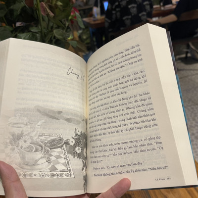 DƯỚI CÁNH CỬA THẦM THÌ – TJ Klune – Jack Frogg dịch – Asbooks – AZ Vietnam – NXB Thế Giới (Bìa mềm)