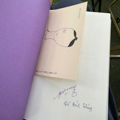 (Combo 2 cuốn - chữ ký tác giả) LẶNG YÊN DƯỚI VỰC SÂU - HOA XUÂN TRONG GIÓ XUÂN - Đỗ Bích Thúy – Liên Việt